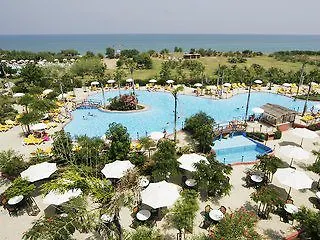 Fiesta Garden Hotel 4*