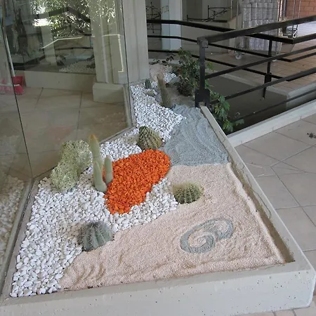 Fiesta Garden 4*